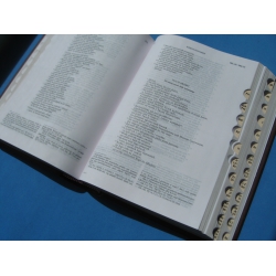 Biblia Tysiąclecia - Pismo Święte Starego i Nowego Testamentu- skóra ekologiczna, z paginatorami.Oprawa twarda.Format standard.Pallottinum